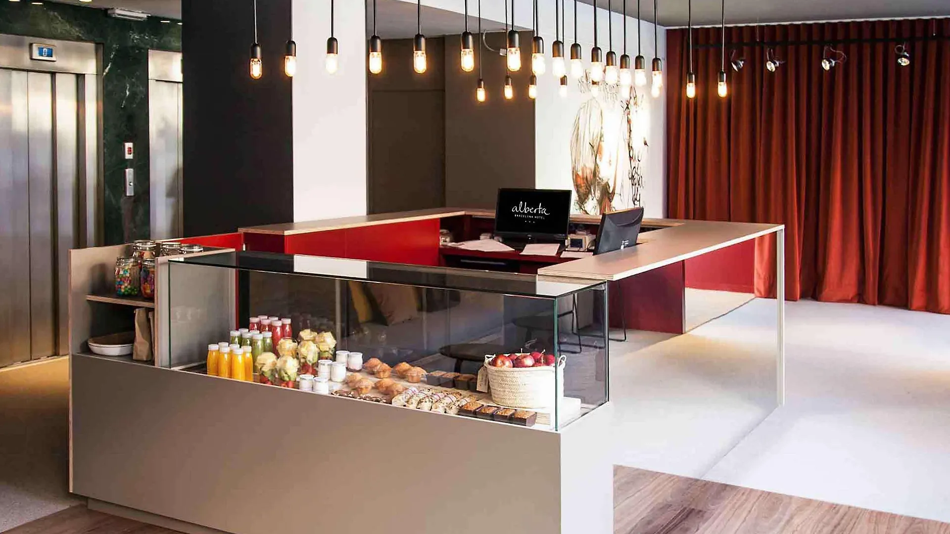 فندق Mercure Barcelona Condor 4*,
